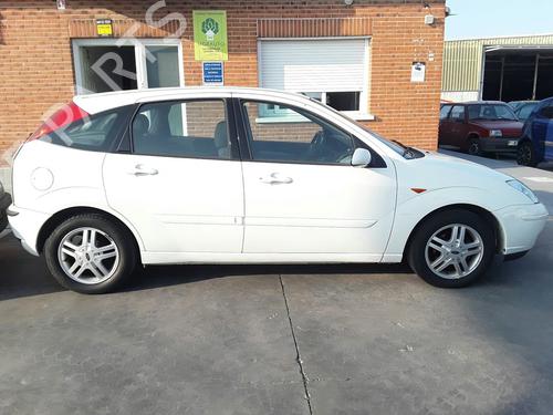 Left headlight FORD FOCUS I Saloon (DFW) 1.6 16V | BP19477923C28 