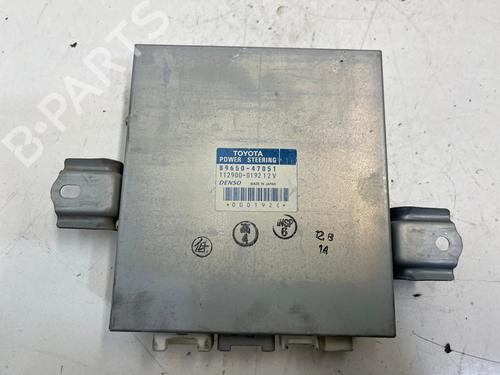 Used Electronic module TOYOTA PRIUS Saloon (_W1_) 1.5 Hybrid (NHW1_) (72 hp) 21188956