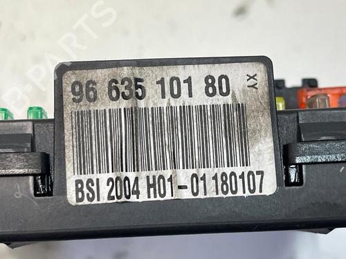 Fuse box PEUGEOT 307 Break (3E) 1.6 HDi 110 | BP19396925E1 