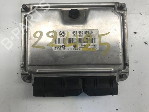 Used Engine control unit (ECU) VW POLO (9N_, 9A_) 1.9 TDI (101 hp) 13741747
