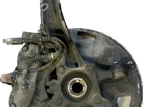 Left front steering knuckle LAND ROVER RANGE ROVER SPORT I (L320) 3.6 D 4x4 | BP13400392M25 