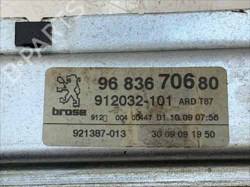 Rear right window mechanism PEUGEOT 5008 (0U_, 0E_)  | BP28209989C25 