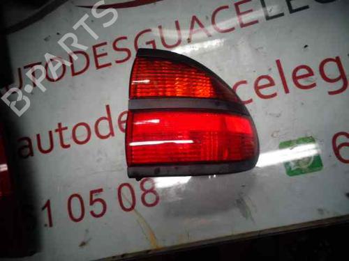 Used Right taillight RENAULT LAGUNA II (BG0/1_) 1.9 dCi (BG08, BG0G) (120 hp) 10999662