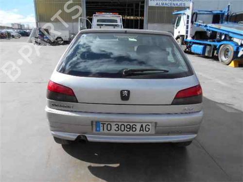 Right taillight PEUGEOT 306 (7B, N3, N5) 1.9 D | BP10995694C35 
