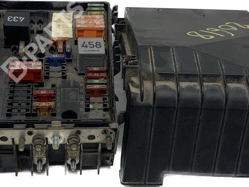 Used Fuse box VW GOLF V (1K1) [2003-2010]  11007360