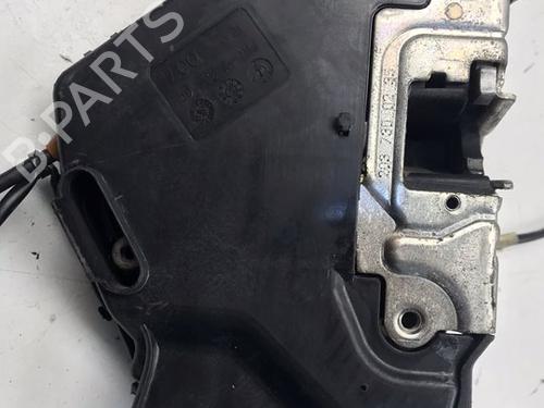 Rear right lock MERCEDES-BENZ C-CLASS (W203) C 200 Kompressor (203.045) | BP13687457C99 