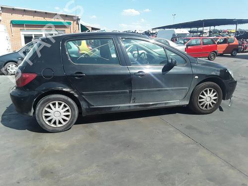 Fuse box PEUGEOT 307 (3A/C) 2.0 HDi 90 | BP13887768E1 