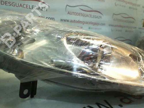 Right headlight PEUGEOT 407 (6D_) 2.0 Bioflex (6DRFJB) (140 hp) 10995219