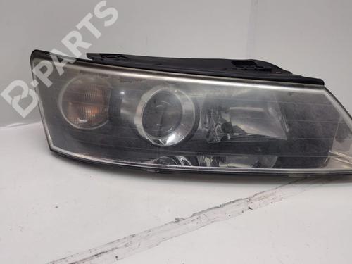 Used Right headlight HYUNDAI SONATA V (NF) 2.0 CRDi (140 hp) 11949478