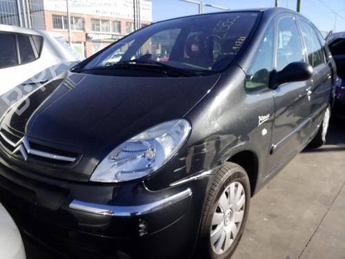 Left headlight CITROËN XSARA PICASSO (N68) 2.0 HDi | BP11008283C28 