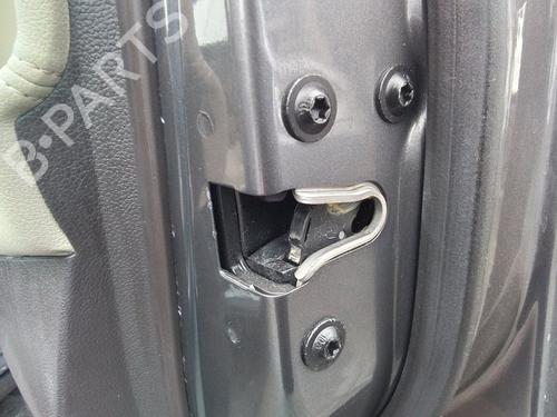 Used Front right lock OPEL INSIGNIA A (G09) [2008-2017]  30466897