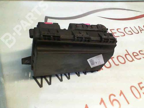 Used Fuse box OPEL ASTRA H GTC (A04) 1.6 (L08) (105 hp) 11003645