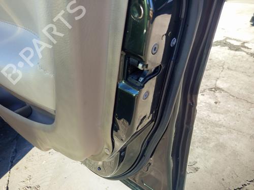 Used Front right lock VOLVO XC70 I Cross Country (295) D5 AWD (185 hp) 31670259