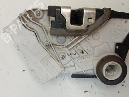 Rear left lock TOYOTA YARIS (_P13_) 1.5 Hybrid (NHP130_, NHP130) | BP26707930C100 