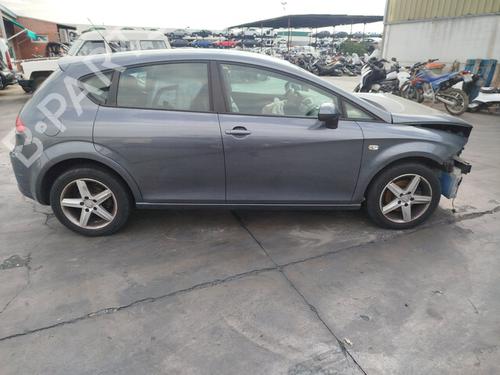 Right tailgate light SEAT LEON (1P1) 1.2 TSI | BP27684320C80 