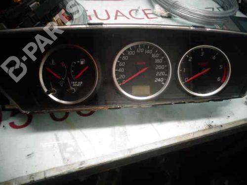 Used Instrument cluster NISSAN PRIMERA (P12) 2.2 Di (126 hp) 10999724