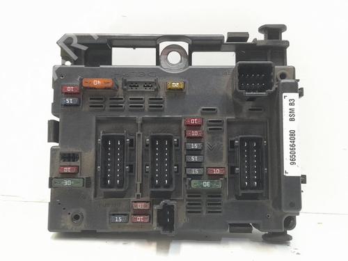 Used Fuse box PEUGEOT 307 (3A/C) 2.0 HDi 110 (107 hp) 19398656
