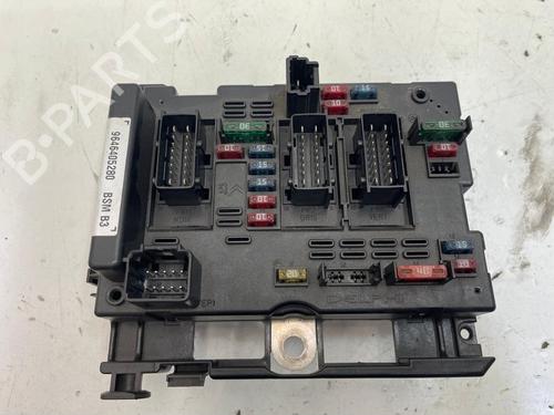 Zekeringkast PEUGEOT 307 Break (3E) 2.0 HDI 110 (107 hp) 19107551