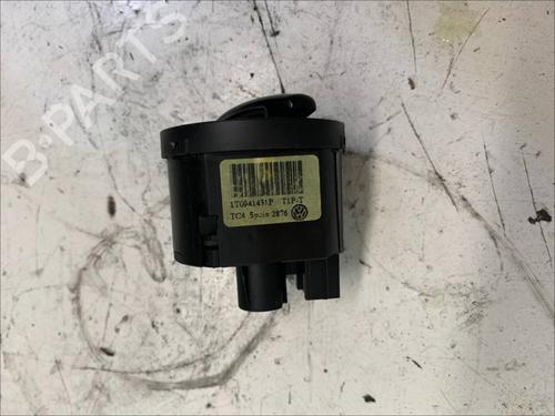 Used Headlight switch VW TOURAN (1T1, 1T2) 2.0 TDI 16V (140 hp) 12434716