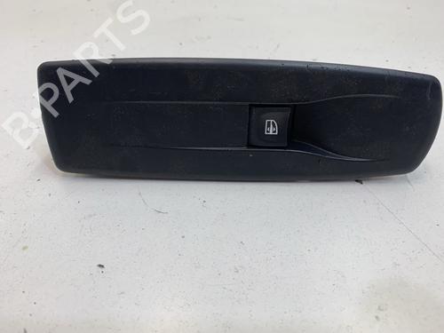 Right front window switch RENAULT FLUENCE (L3_) 1.5 dCi (L30B) (106 hp) 17829672