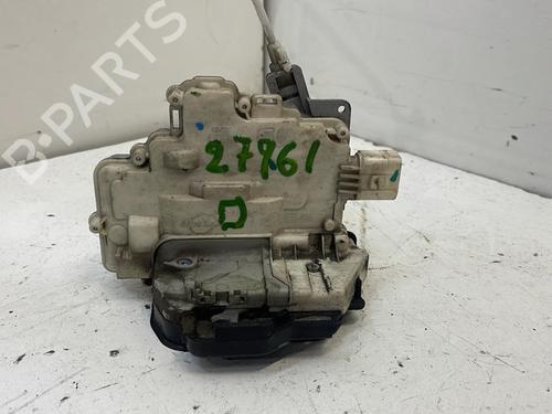 Used Front right lock AUDI A3 Sportback (8PA) [2004-2015]  30438107