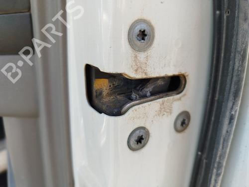 Used Front right lock NISSAN X-TRAIL I (T30) [2001-2013]  28598640