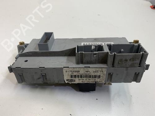 Fuse box LANCIA MUSA (350_) 1.9 D Multijet (350.AXC1A) | BP17226670E1 