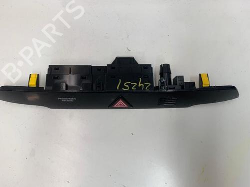 Warning switch HYUNDAI TUCSON (TL, TLE) 1.6 GDi | BP15969235I22 