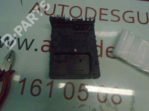 Used Fuse box SEAT LEON (1P1) 1.9 TDI (105 hp) 11001100
