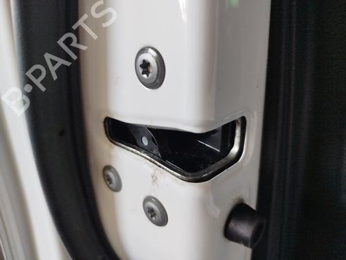 Used Front left lock TOYOTA AURIS (_E18_) [2012-2018]  28000359