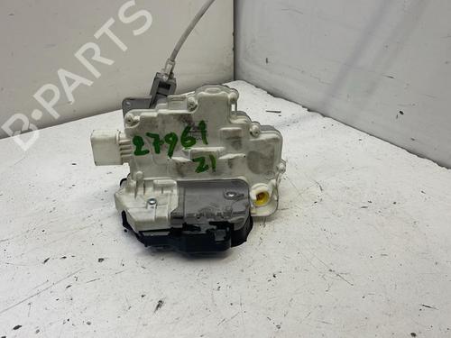 Used Front left lock AUDI A3 Sportback (8PA) [2004-2015]  30438106