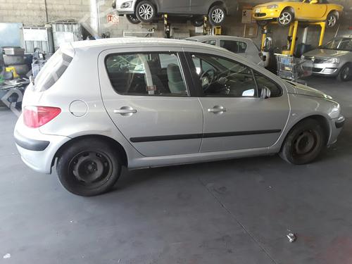 Fuse box PEUGEOT 307 (3A/C) 2.0 HDi 90 | BP15734354E1 