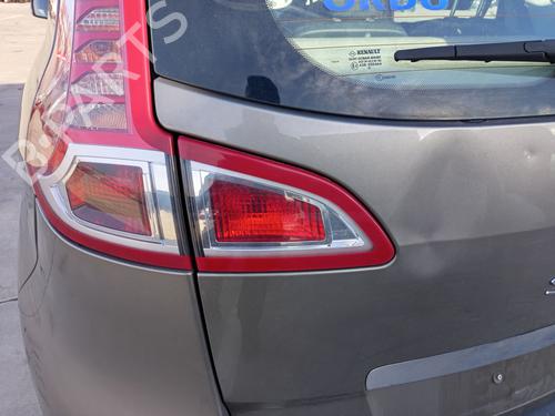 Used Left tailgate light RENAULT SCÉNIC III (JZ0/1_) [2008-2016]  31096865