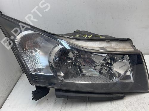 Used Right headlight CHEVROLET CRUZE (J300) 1.7 D (131 hp) 28292711