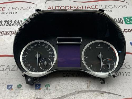 Used Instrument cluster Instrument cluster INFINITI Q30 2.2 D (170 hp) 10999837 10999837