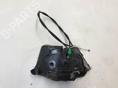 Used Front right lock TOYOTA YARIS (_P13_) 1.5 Hybrid (NHP130_, NHP130) (101 hp) 27357781