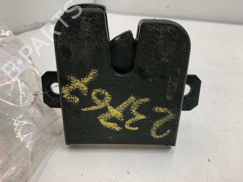 Used Tailgate lock VW GOLF IV (1J1) 1.9 TDI (101 hp) 15969217