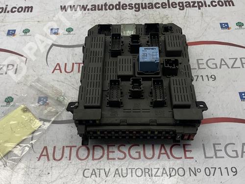 Used Fuse box PEUGEOT 607 (9D, 9U) 2.2 HDi (133 hp) 11003594