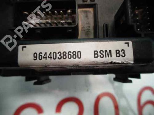 Fuse box PEUGEOT 406 (8B) 2.0 HDI 110 | BP10999283E1 