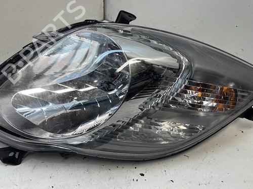 Used Right headlight TOYOTA YARIS (_P9_) 1.33 VVT-i (NSP90_, NSP90R) (99 hp) 29427116