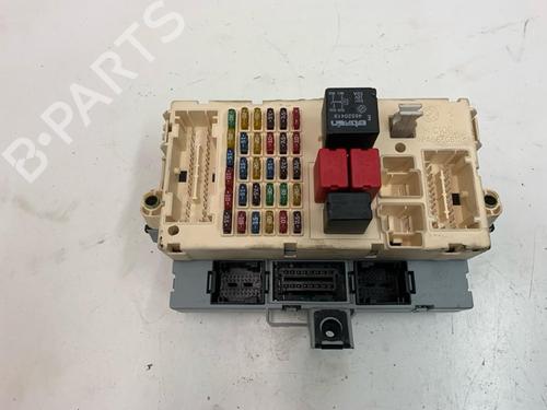 Used Fuse box ALFA ROMEO 147 (937_) 1.9 JTDM (937.AXD1A, 937.AXV1A, 937.BXB1A) (115 hp) 15840695