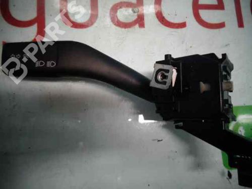 Used Headlight switch SEAT LEON (1P1) [2005-2013]  10998620