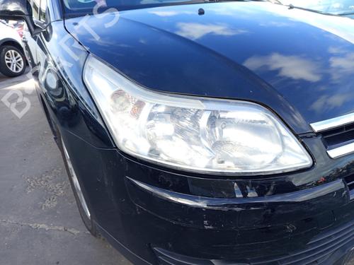 Used Right headlight Right headlight CITROËN C4 I Saloon 1.6 HDi (109 hp) 39411938 39411938