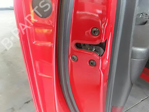 Venstre fortil lås HYUNDAI i30 Estate (FD) 1.6 CRDi (116 hp) 15239083