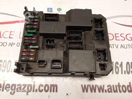 Used Fuse box PEUGEOT 307 Break (3E) 2.0 HDI 110 (107 hp) 11007065