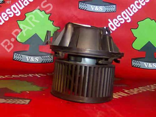 Used Heater blower motor RENAULT RAPID Box Body/MPV (F40_, G40_) [1985-2001]  15609938