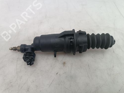 Used Clutch slave cylinder BMW 1 (F21) 118 d xDrive (143 hp) 19797963