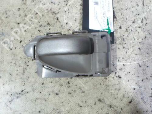 Venstre bak invendig håndtak CITROËN XSARA PICASSO (N68) 2.0 HDi (90 hp) 15269874