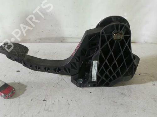 Used Clutch pedal AUDI A3 Sportback (8PA) 2.0 FSI (150 hp) 12619689