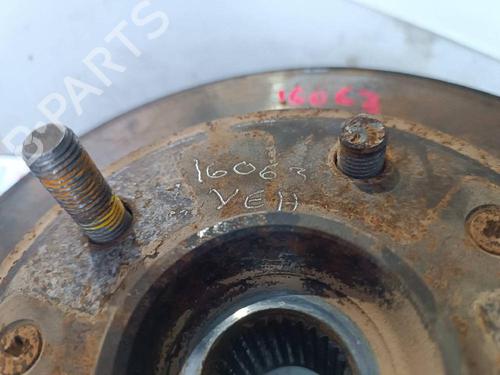 Right front steering knuckle LAND ROVER FREELANDER I (L314) 2.0 Td4 4x4 | BP16219119M26 